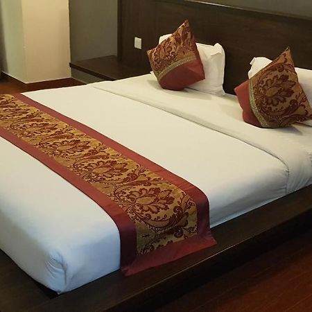 Capital O 89938 Herald Hotel Malacca Δωμάτιο φωτογραφία