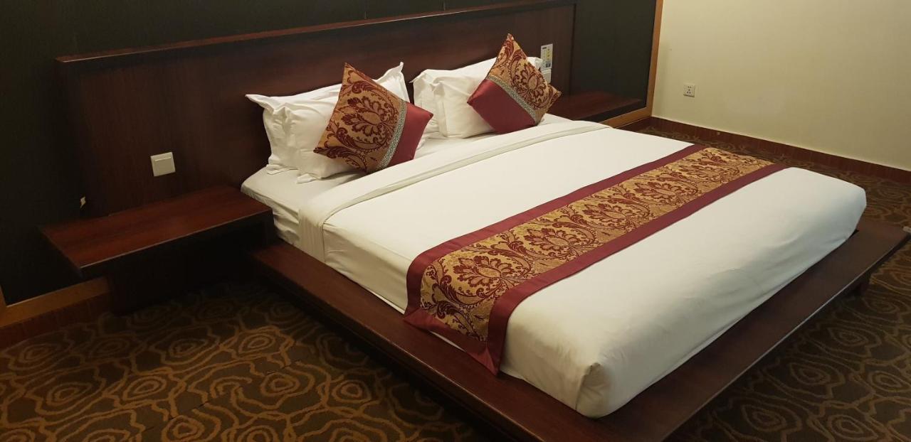 Capital O 89938 Herald Hotel Malacca Εξωτερικό φωτογραφία